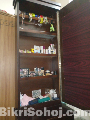 Dressing table